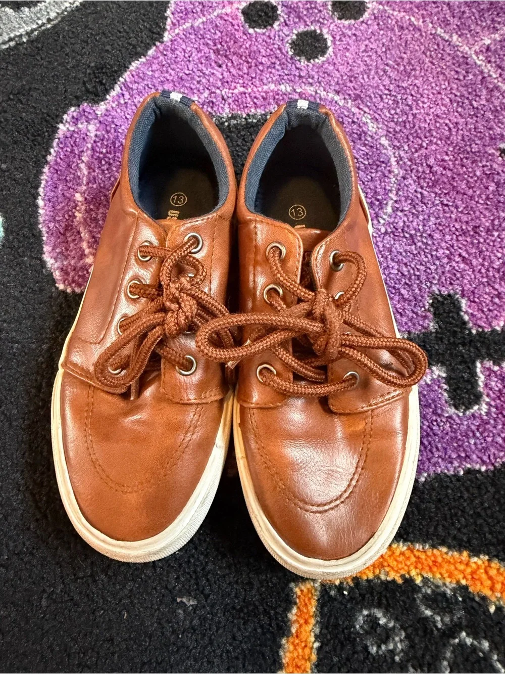 Boy’s Casual Leather-like boat shoe- Brown